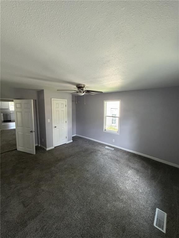 1022 E 9th Street — photo 25