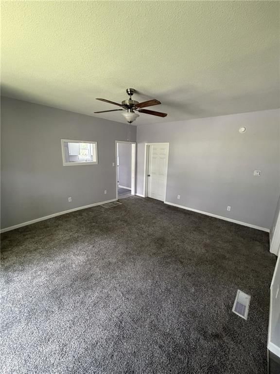 1022 E 9th Street — photo 10