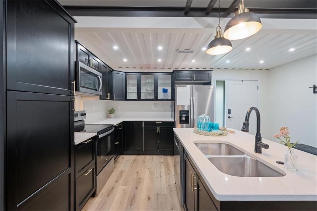 608 W Miami Street — photo 8