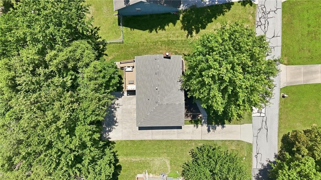 11411 N Walnut Street — photo 27