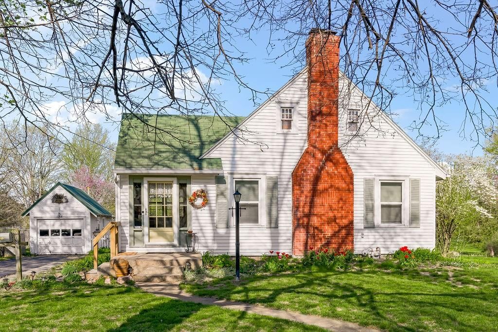 308 S 8th Street — photo 1