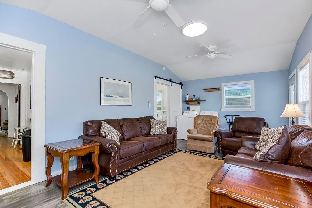 308 S 8th Street — photo 16