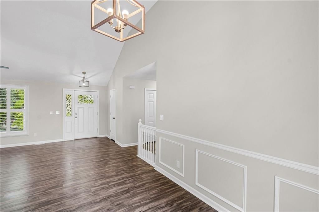 6315 N Quincy Avenue — photo 9
