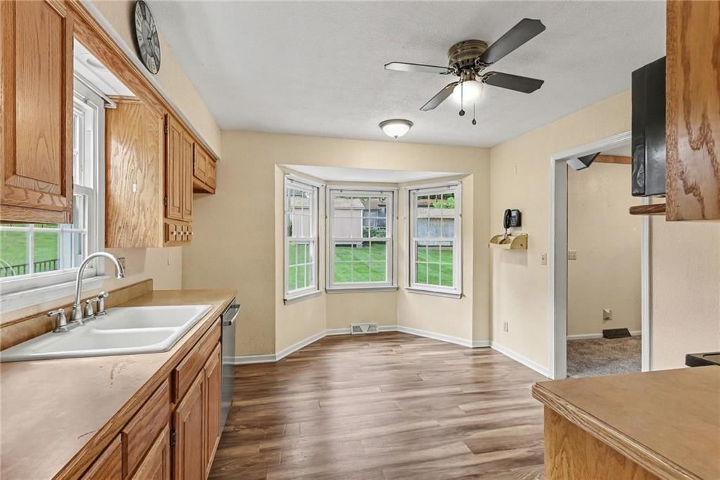 419 Gordon Drive — photo 8