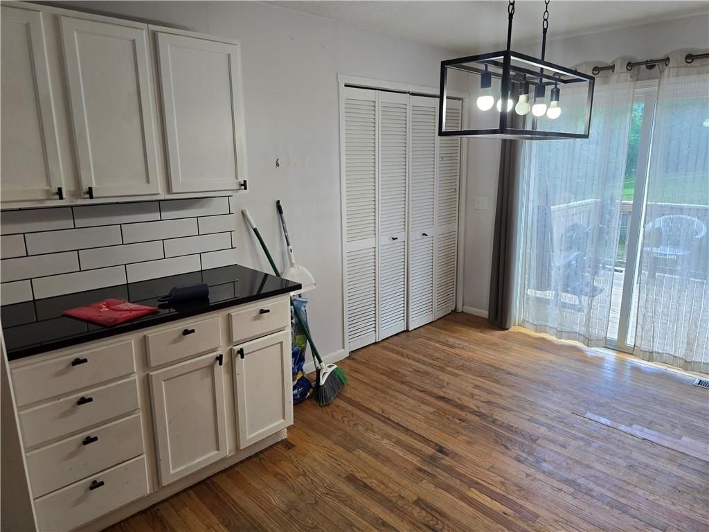 1935 Belmont Place — photo 5