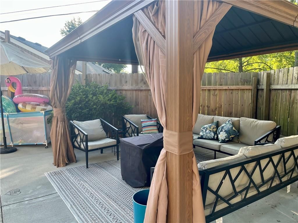 7511 N BROOKLYN Avenue — photo 4