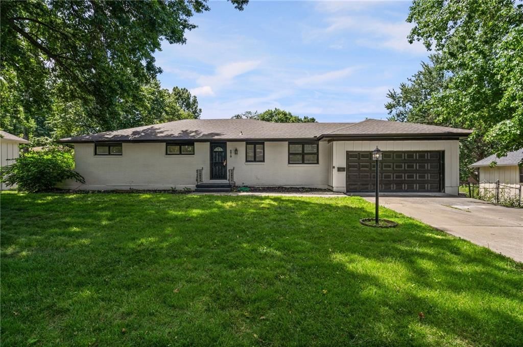 8819 E 61st Street, Raytown, MO