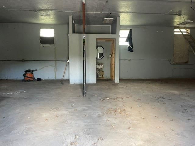 420 SW 7th Terrace — photo 3
