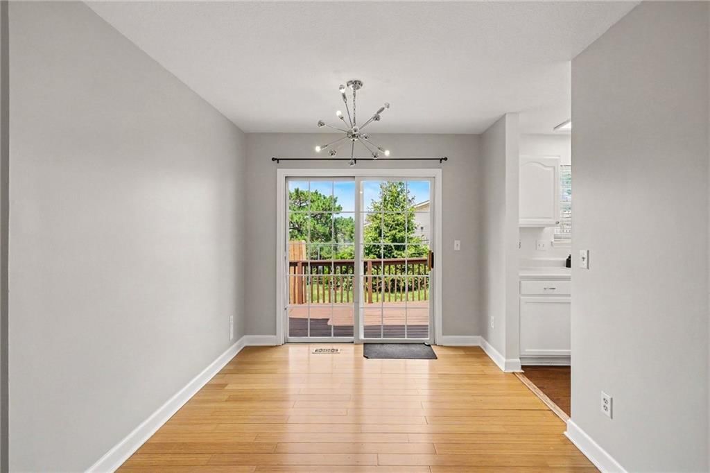 8285 N Revere Avenue — photo 10