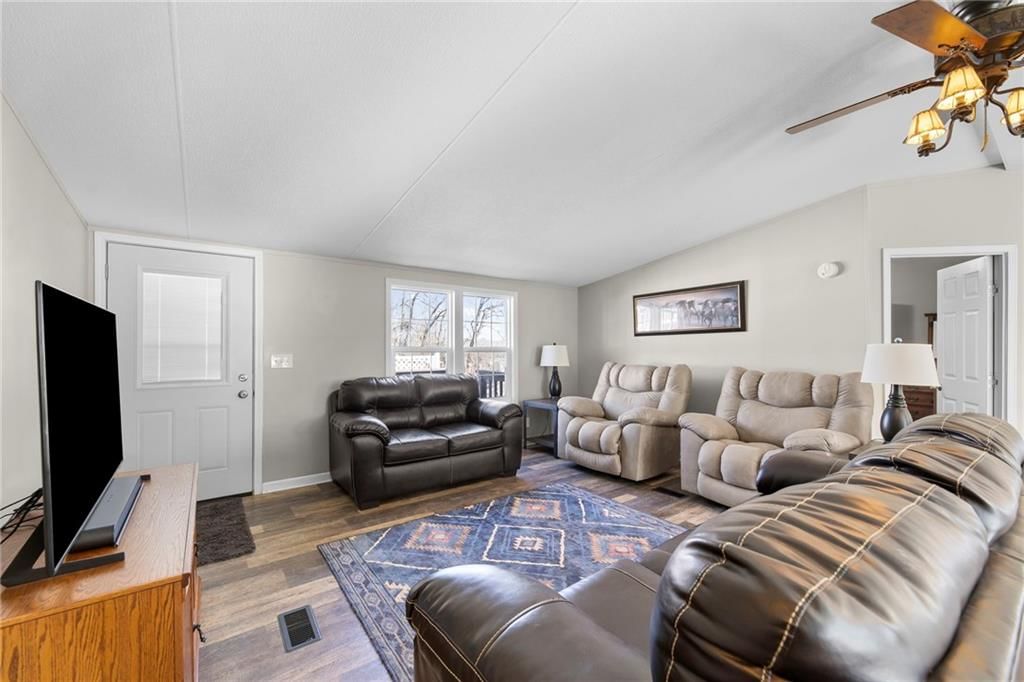 89 Lakeview Lane — photo 11