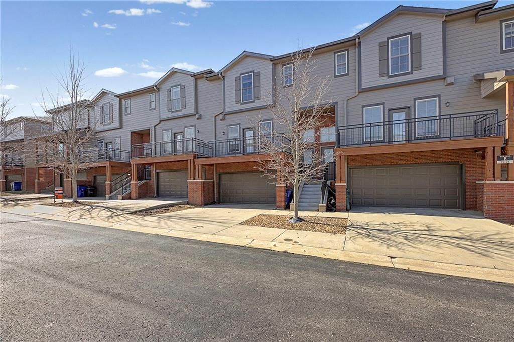 5245 Overland Drive — photo 2