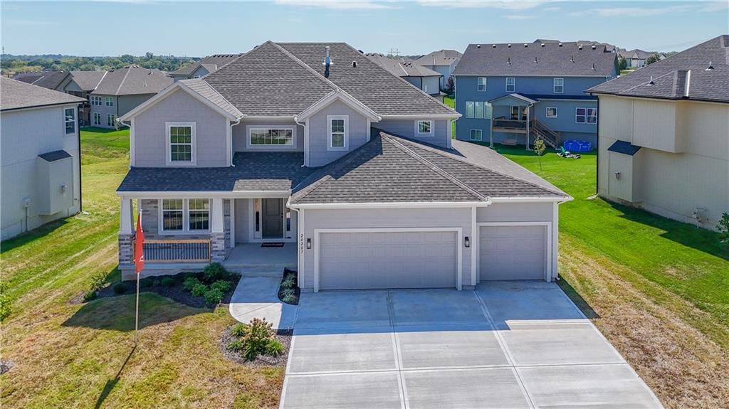 6003 Apache Drive, Shawnee, KS
