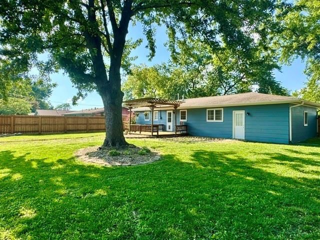 721 E Garfield Street — photo 15