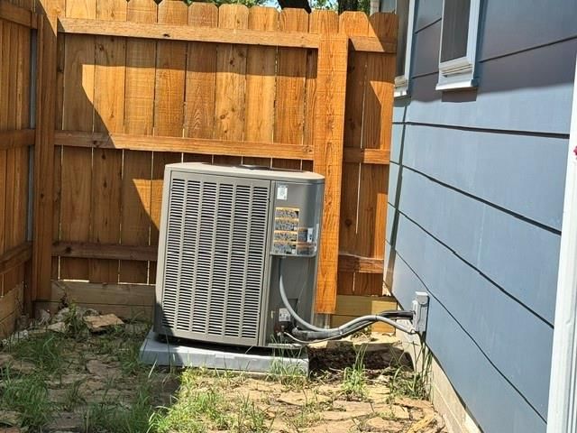 721 E Garfield Street — photo 16