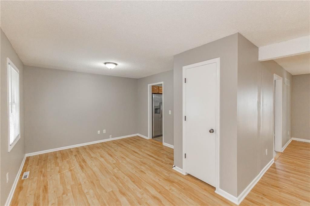 1308 S Apache Court — photo 8