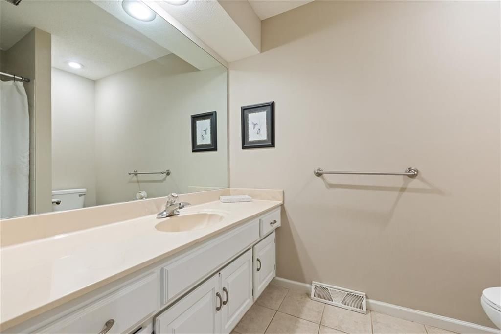 5004 NW 85th Street — photo 11