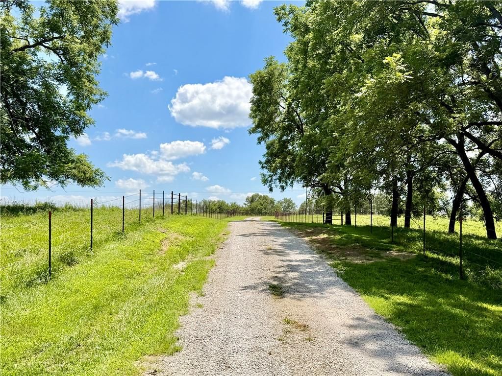 3187 NE County Road 2504 — photo 45