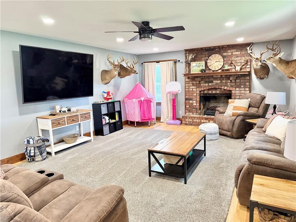 3187 NE County Road 2504 — photo 6
