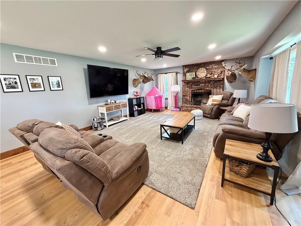 3187 NE County Road 2504 — photo 7