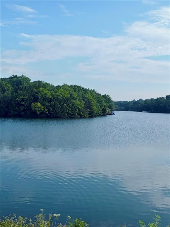 5 N Lakeside Drive, La Cygne