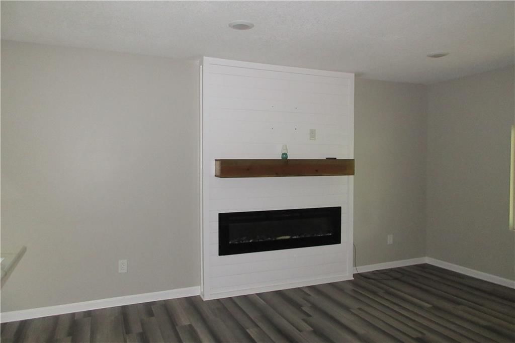 327 W 9th Avenue — photo 11