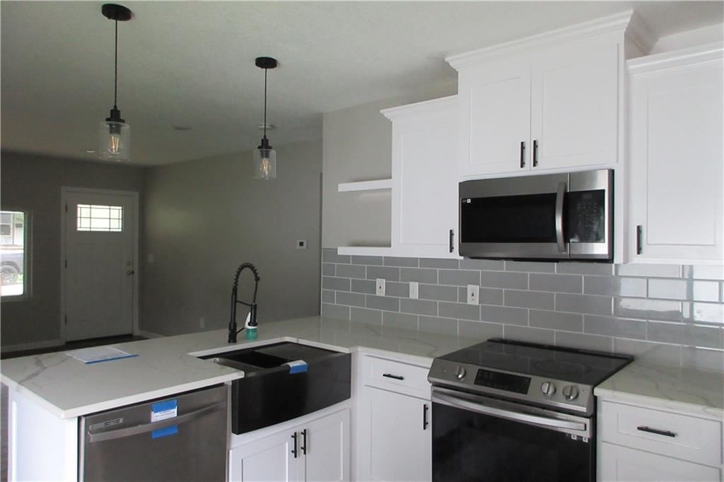 327 W 9th Avenue — photo 8