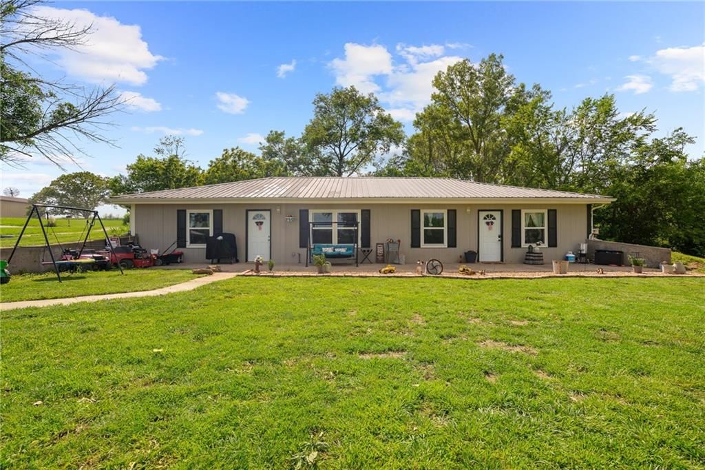 16527 Varner Road, Mayview