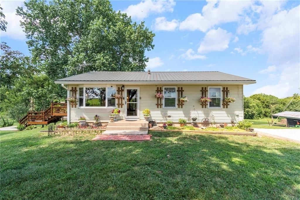 8235 NW Kidder Road, Kidder