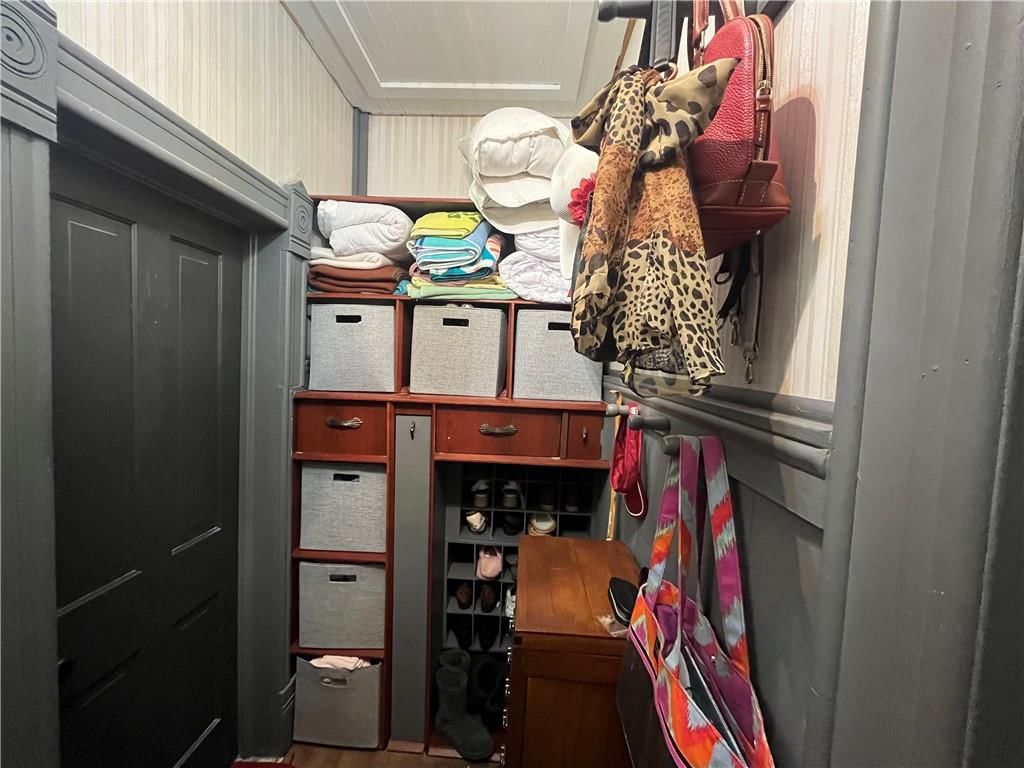 212 S Elm Street — photo 20