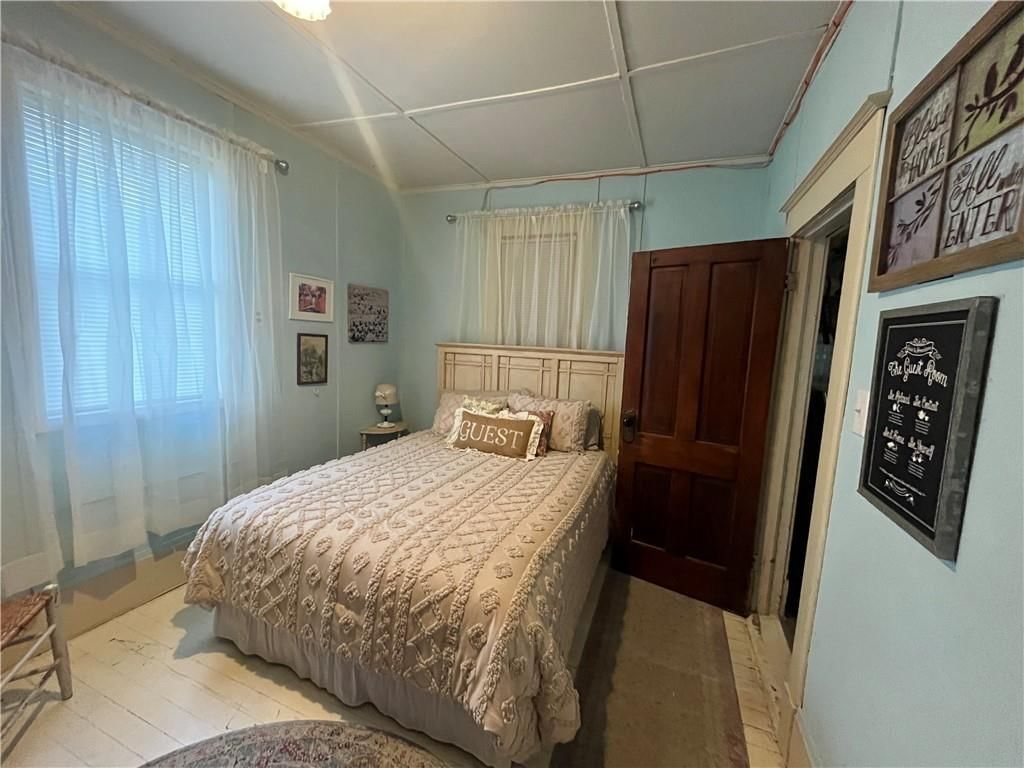 212 S Elm Street — photo 29