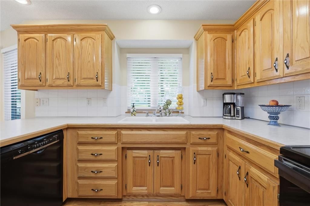 3115 S Arrowhead Court — photo 13