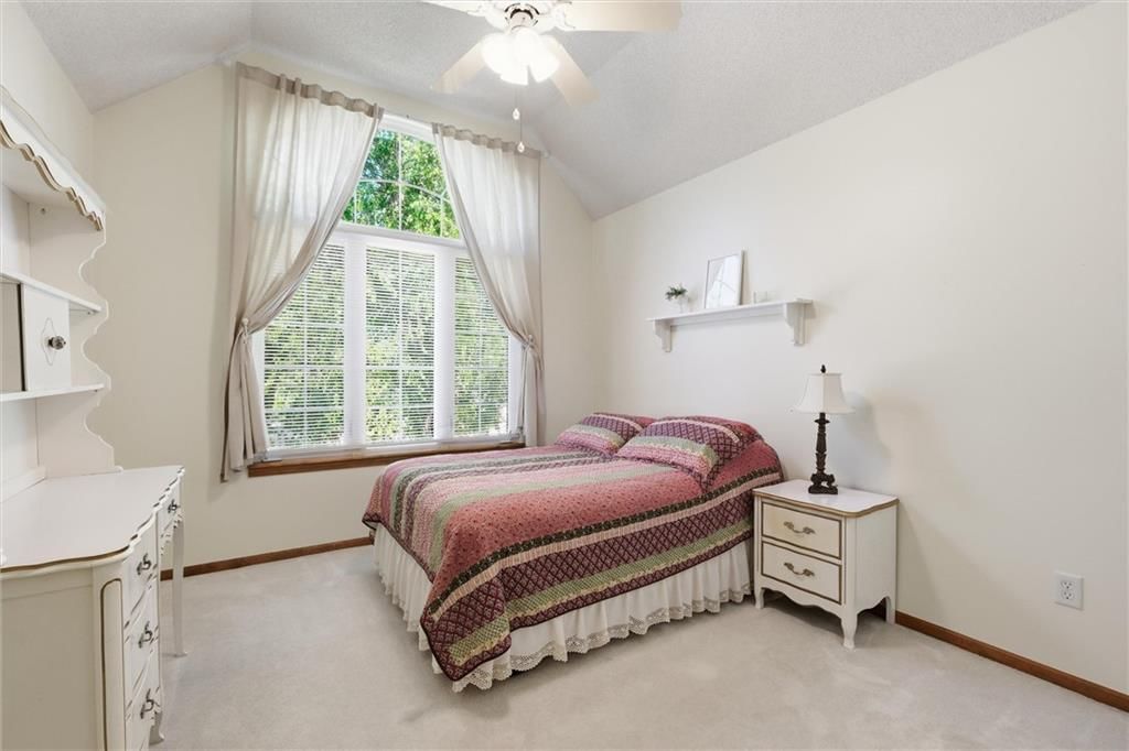 3115 S Arrowhead Court — photo 16