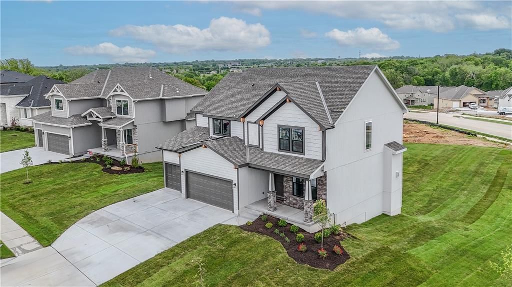 23827 W 59th Terrace, Shawnee, KS