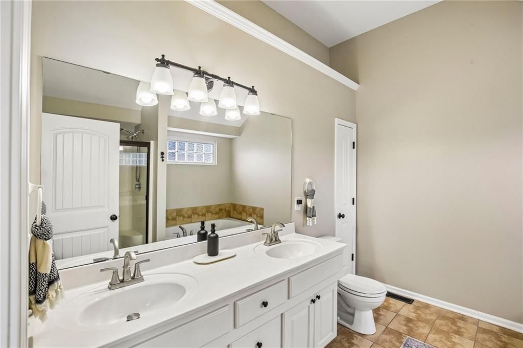 8005 NE 111th Street — photo 21