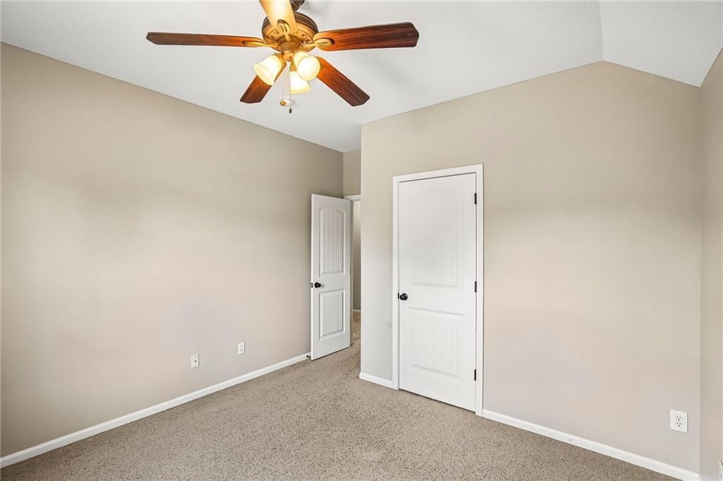 8005 NE 111th Street — photo 24
