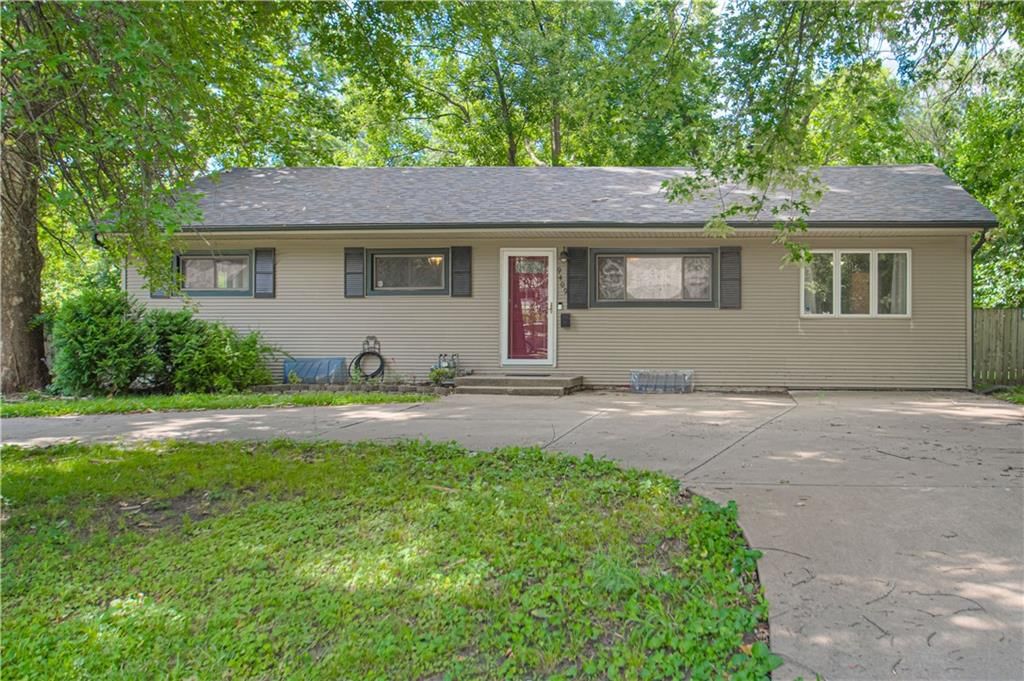 9409 E 69th Street, Raytown, MO