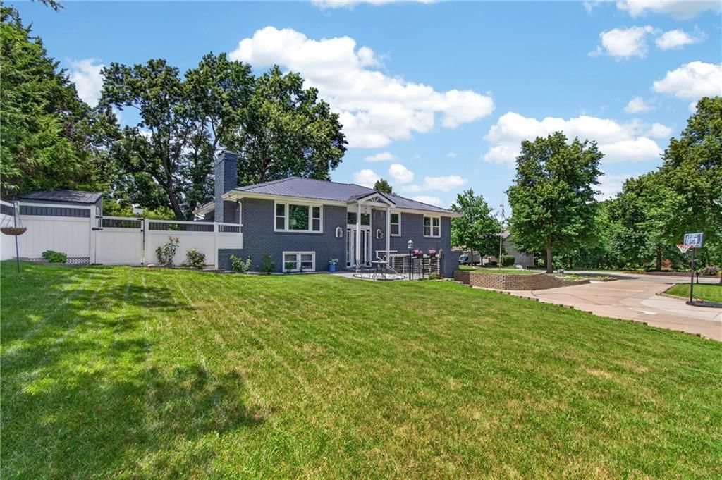 3204 SW Shadow Brook Drive — photo 4
