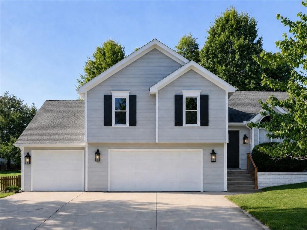 10812 N Kentucky Court, Kansas City, MO