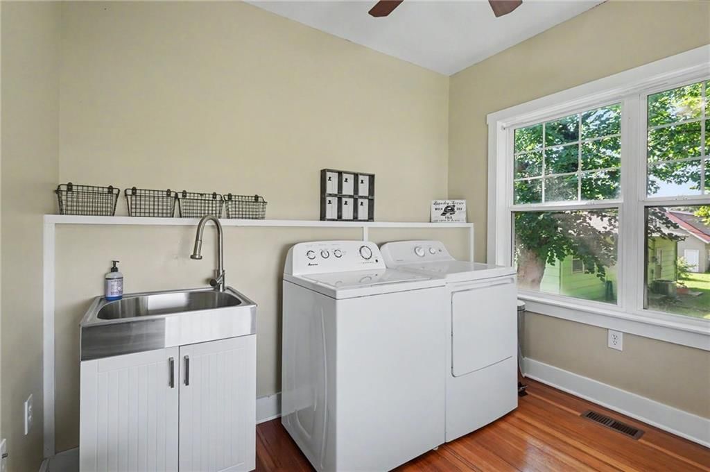 403 Baker Street — photo 19