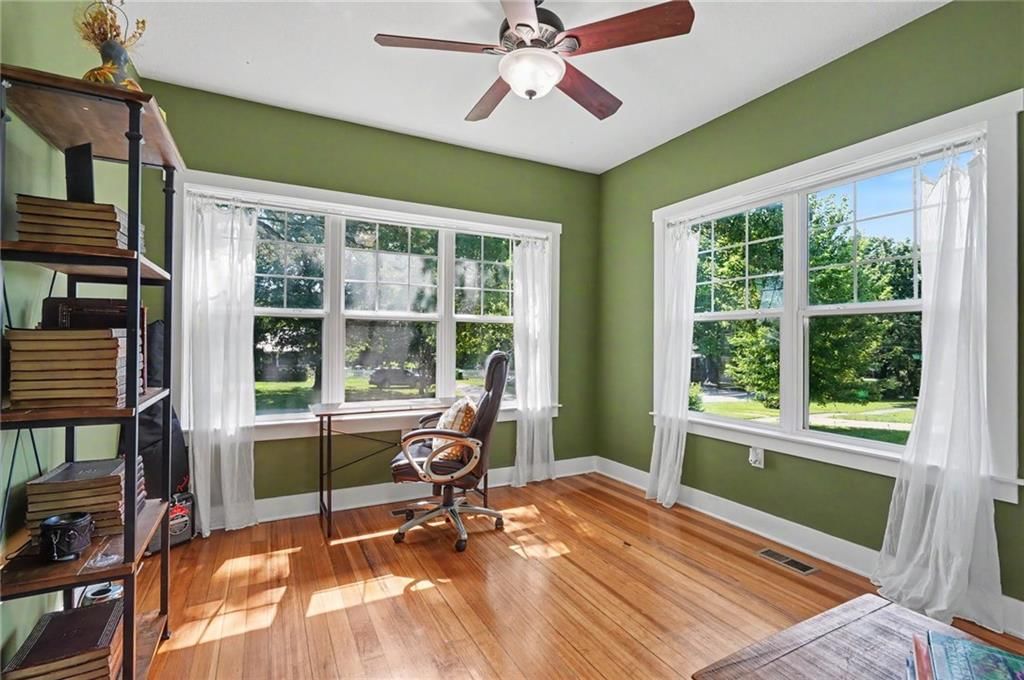 403 Baker Street — photo 20