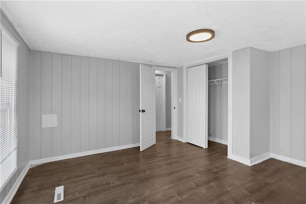 2420 E 42nd Street — photo 16