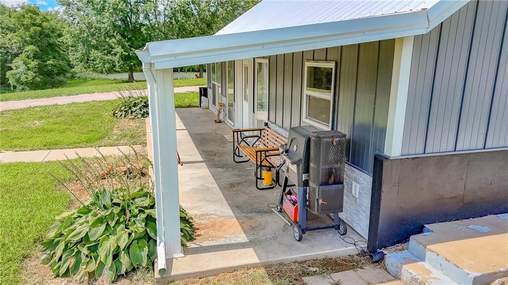 938 SW 13 Highway — photo 21