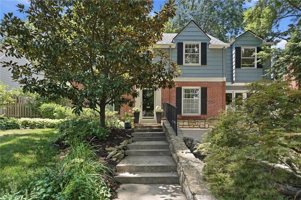 5622 Suwanee Road, Fairway, KS