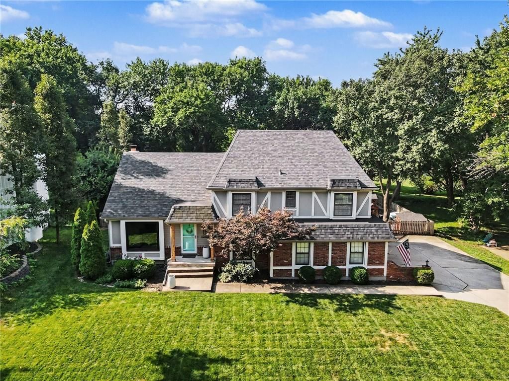 12860 Sagamore Road, Leawood, KS