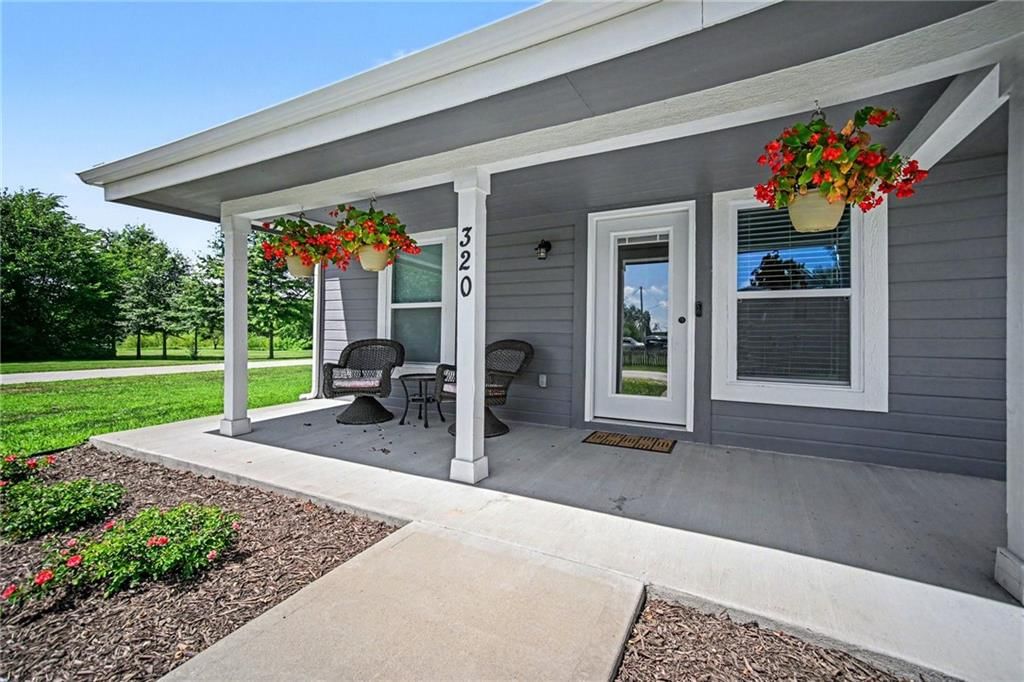320 Elm Street, Bucyrus, KS