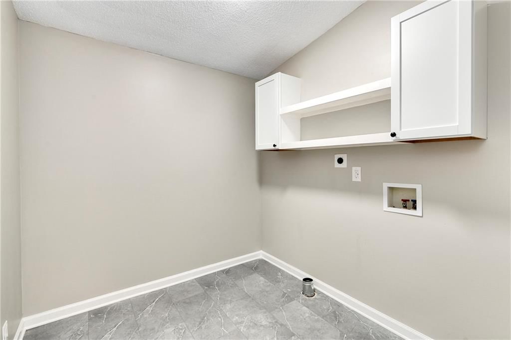 7132 Parallel Parkway — photo 11
