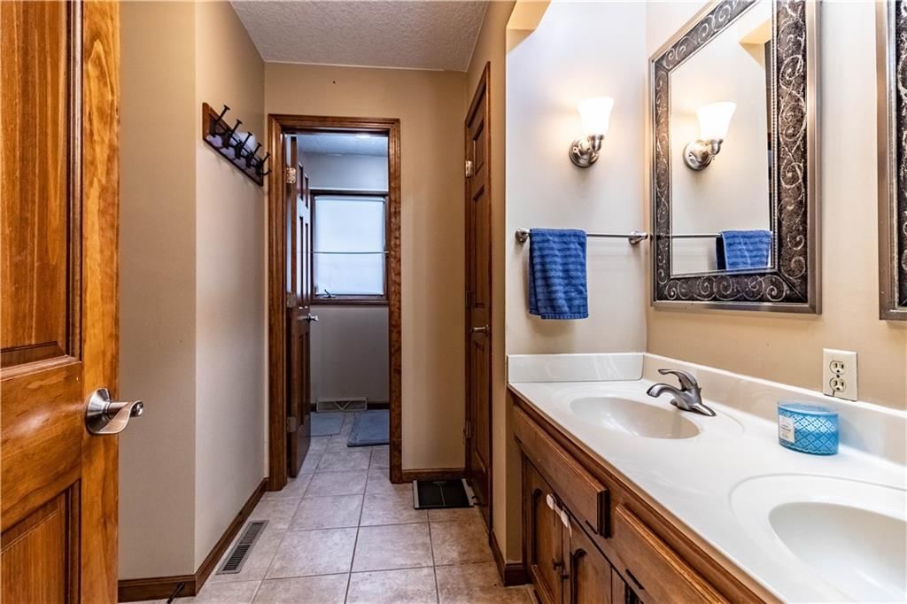 12064 Mike Road — photo 34