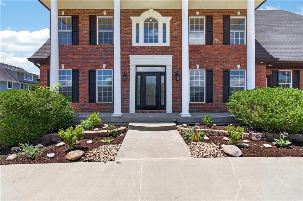 20 SE Meadowbrook Drive — photo 11