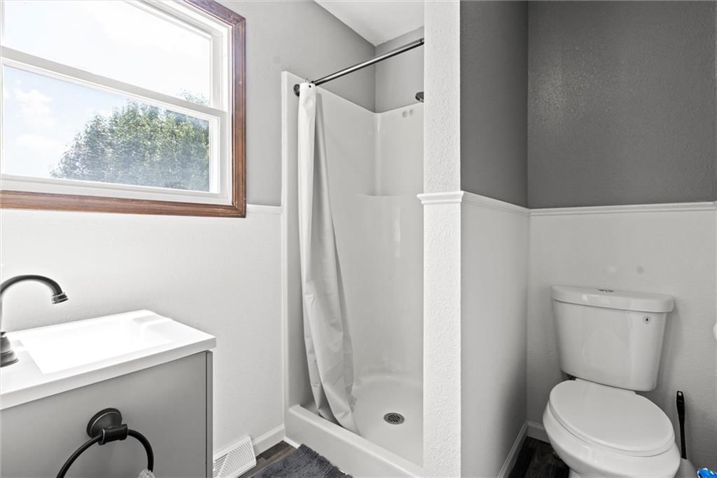 17739 Eisenhower Road — photo 32