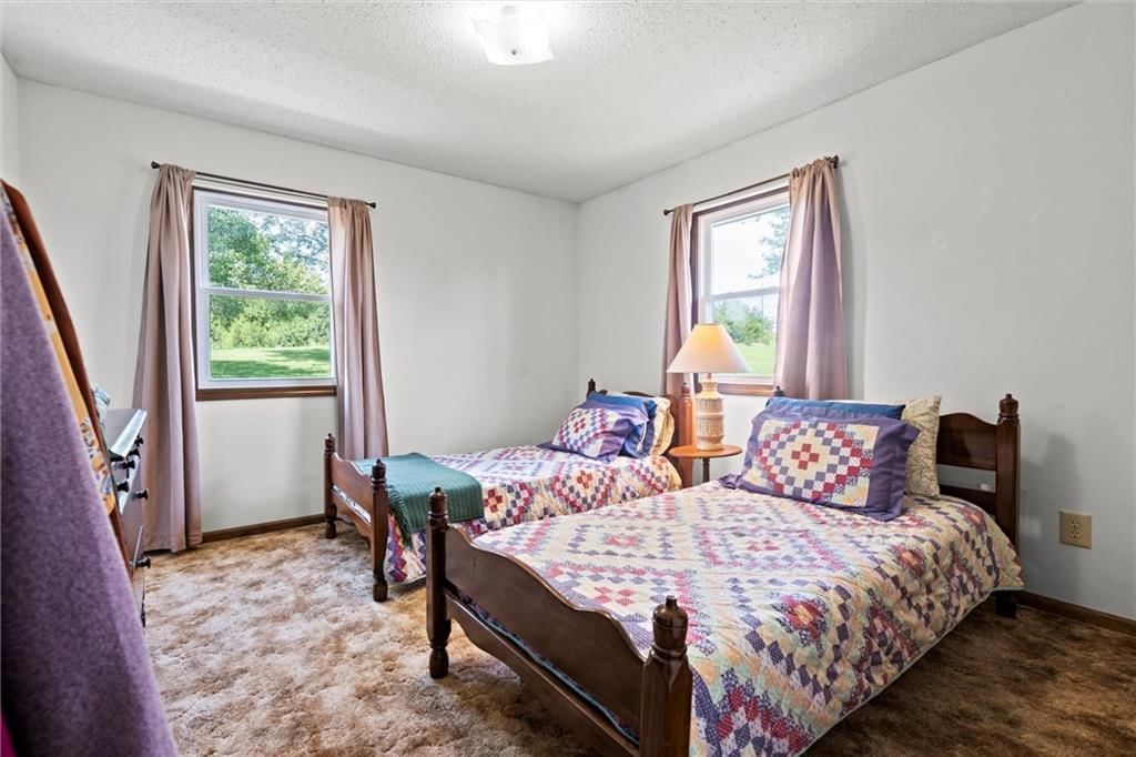 17739 Eisenhower Road — photo 33